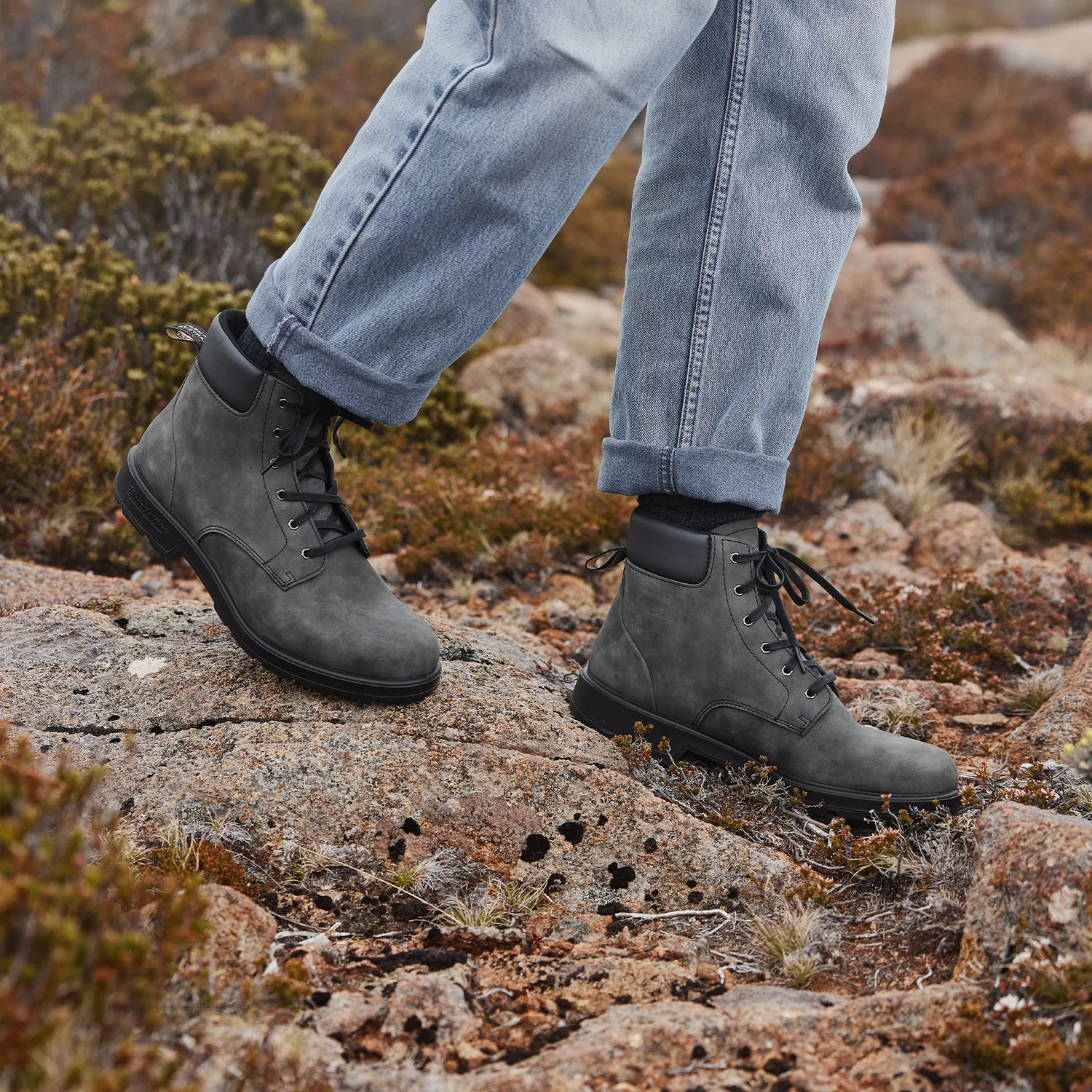 Blundstone 2427 Originals Lace Up Rustic Black - Image 4